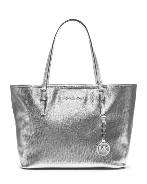 handtasche michael kors silber|Michael Kors top handle handbags.